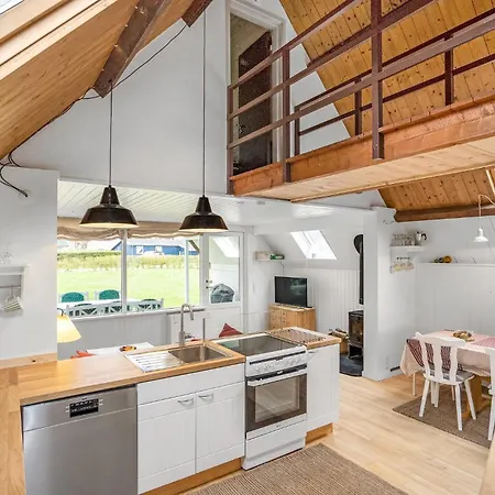 Three-bedroom In Sydals * Skovbyballe