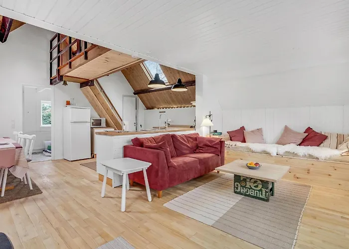 Three-bedroom In Sydals 度假居
